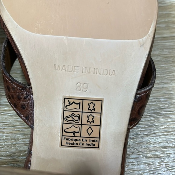 Free People Charlie V Brown Croc-Embossed Leather Block Heel Sandals size 39 - Picture 11 of 11